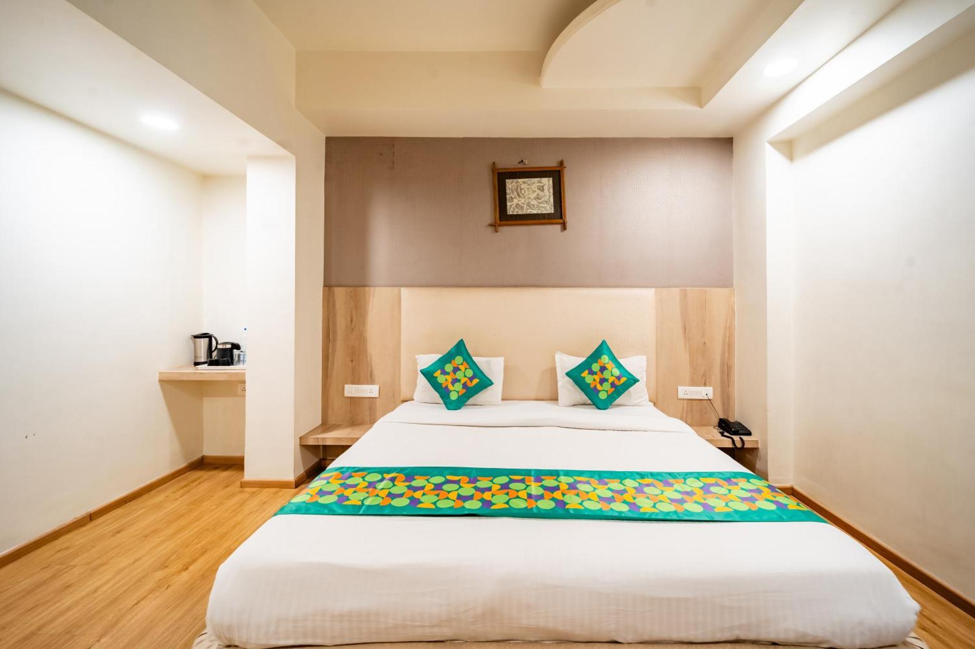 Treebo Kamal Regency Hotel Bhopal Exterior photo